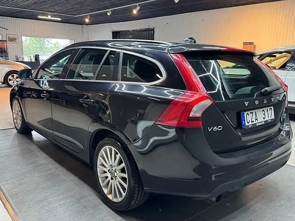 Volvo V60 2013 photo 4