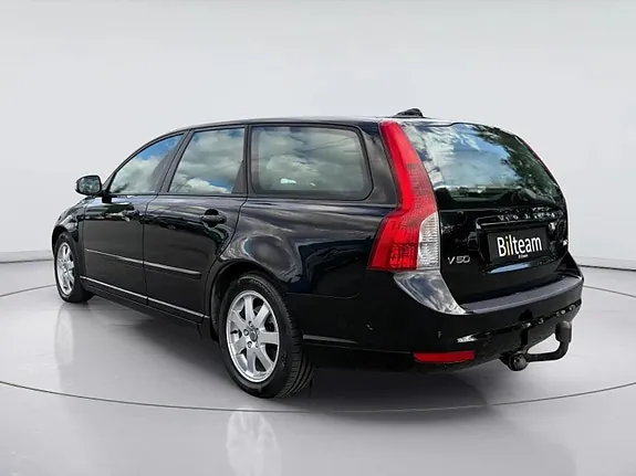 Volvo V50 2011 photo 5