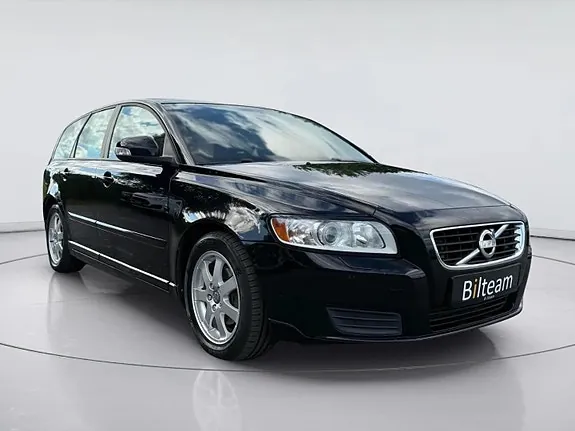 Volvo V50 2011 photo 4