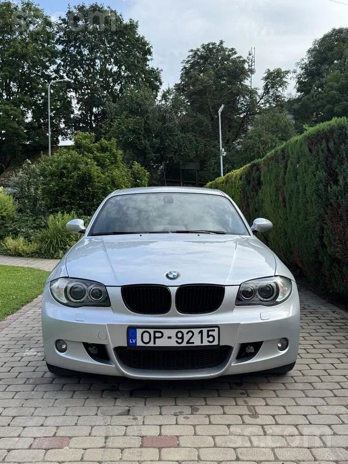 BMW 118D 2009 photo 2