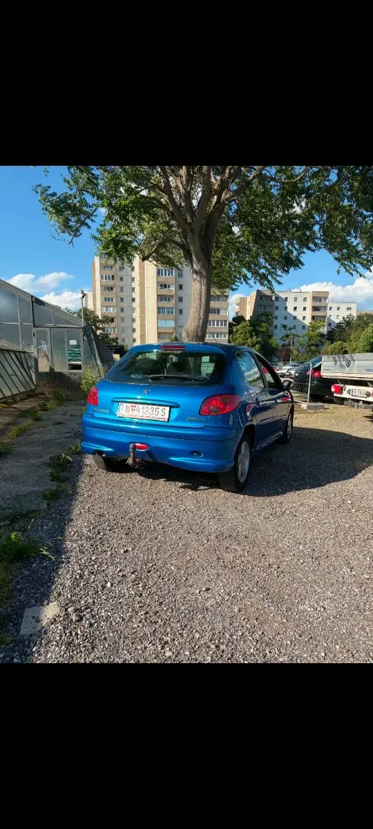 Peugeot 206 2005 photo 3
