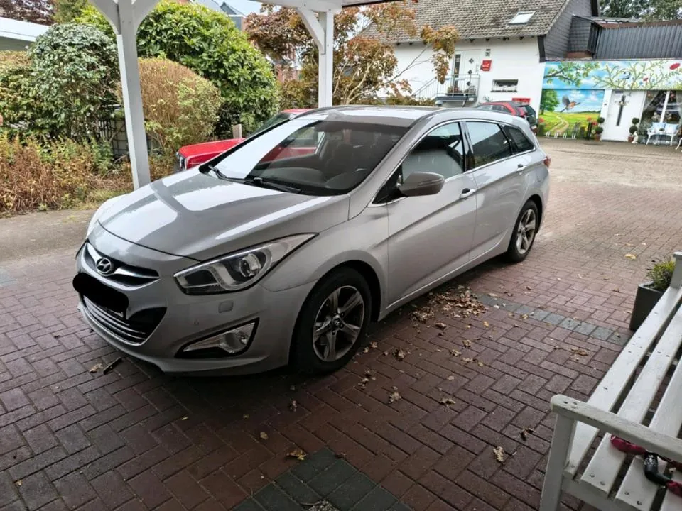 Hyundai I40