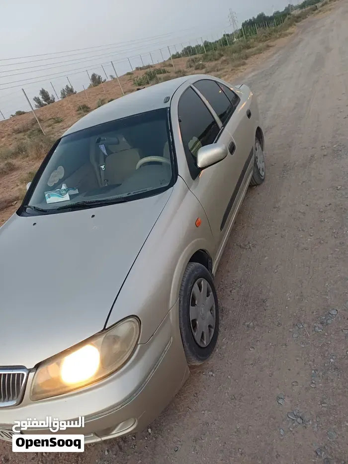 Nissan Sunny 2008 photo 3