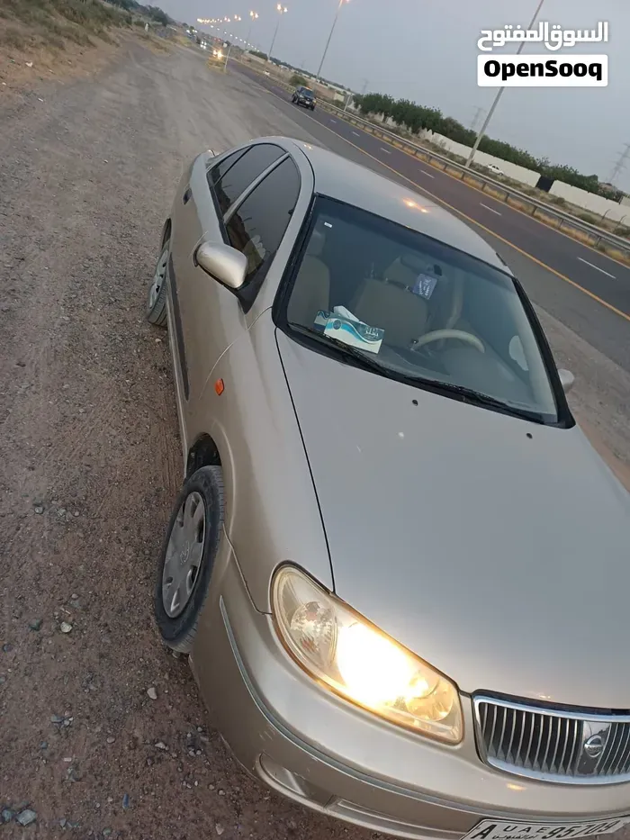 Nissan Sunny 2008 photo 4