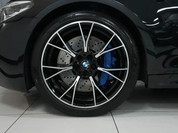 BMW M5 2020 photo 5