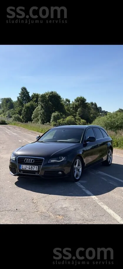 Audi A4 2009 photo 2