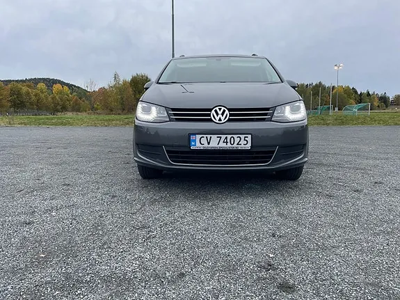 Volkswagen Sharan 2015 photo 2