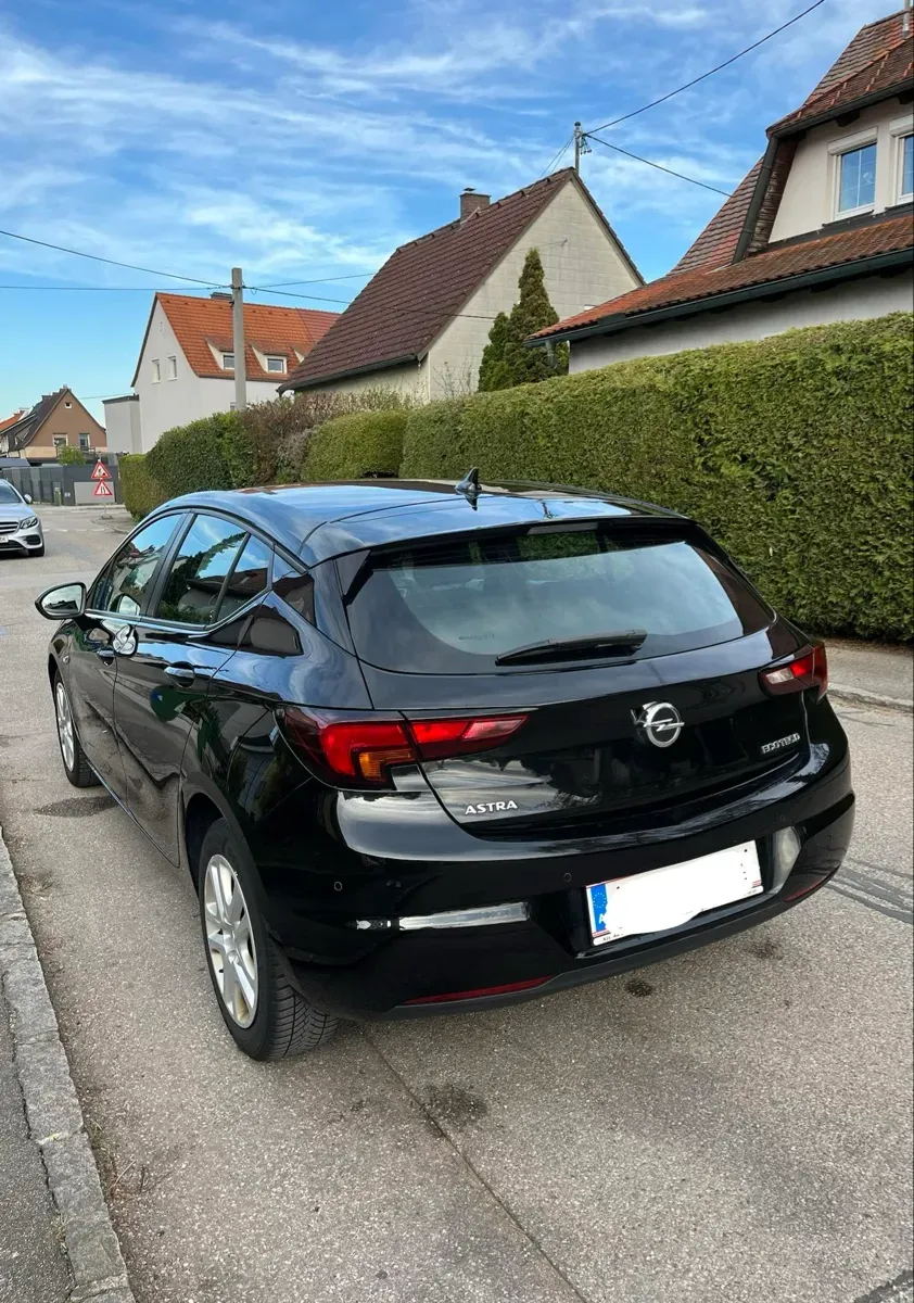 Opel Astra 2019 photo 3
