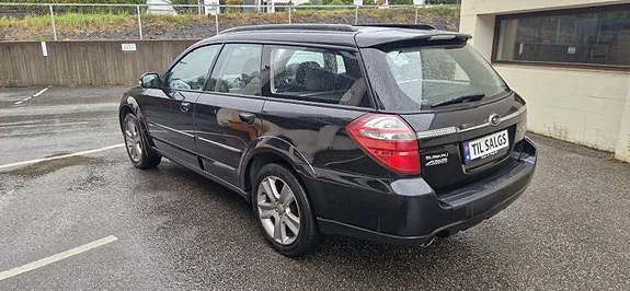 Subaru Legacy Outback 2007 photo 2