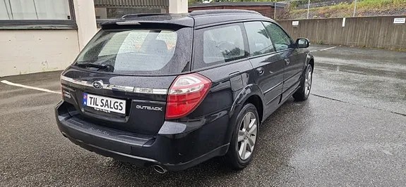 Subaru Legacy Outback 2007 photo 4