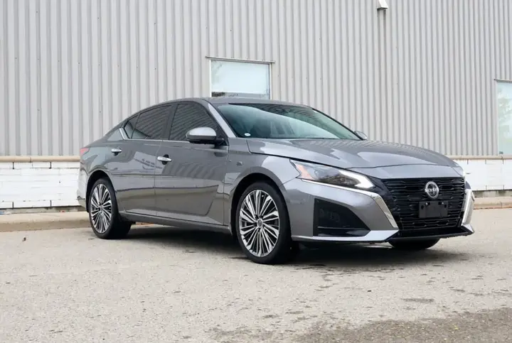 Nissan Altima 2024 photo 3