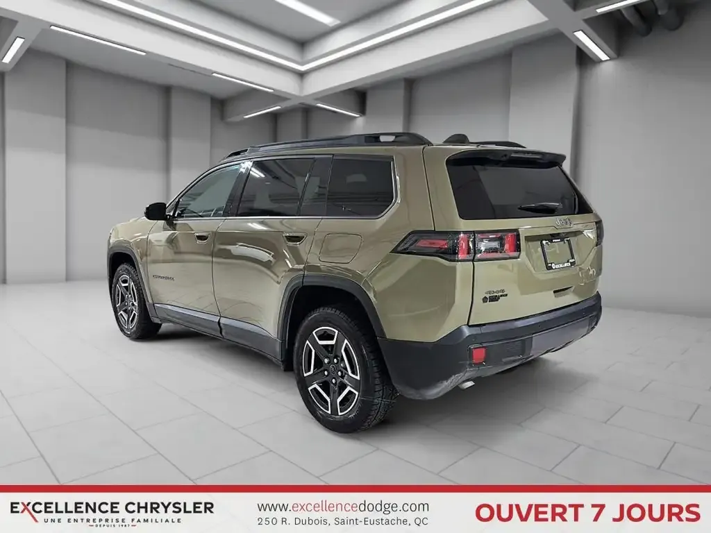 Jeep Cherokee 2026 photo 4