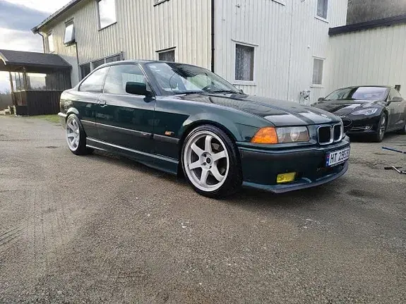 BMW 328I