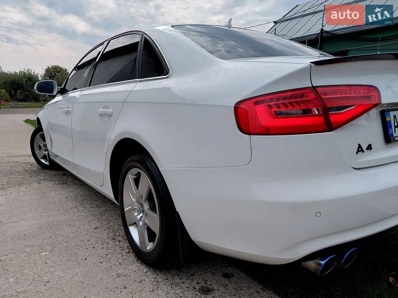 Audi A4 2014 photo 4