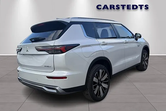 Mitsubishi Outlander 2025 photo 3