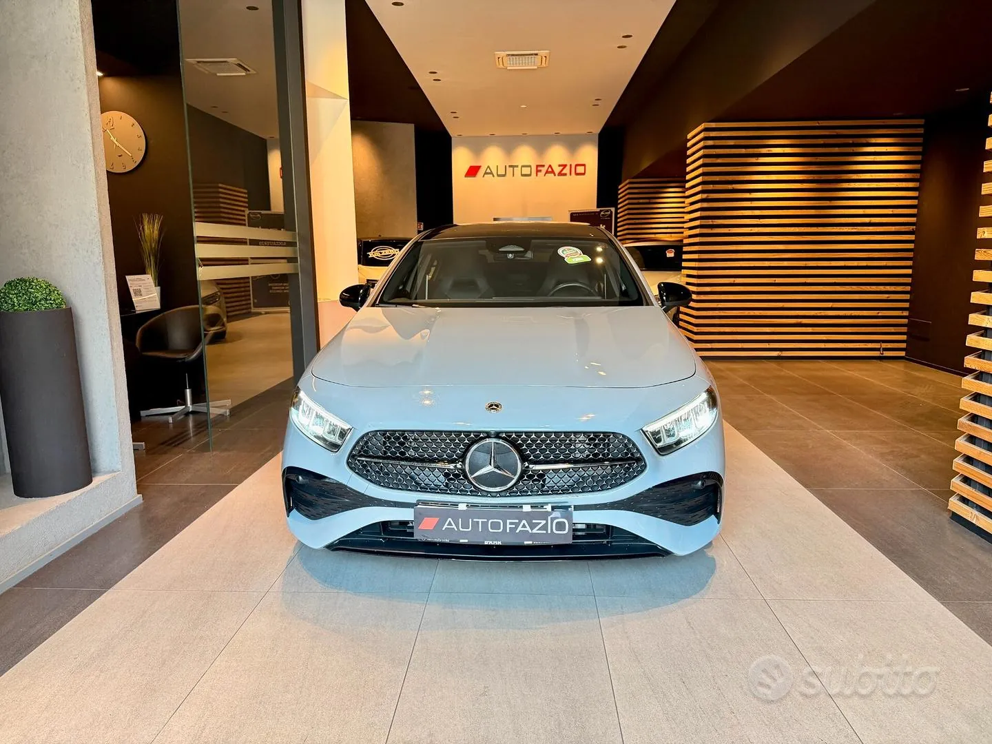 Mercedes-Benz A 200