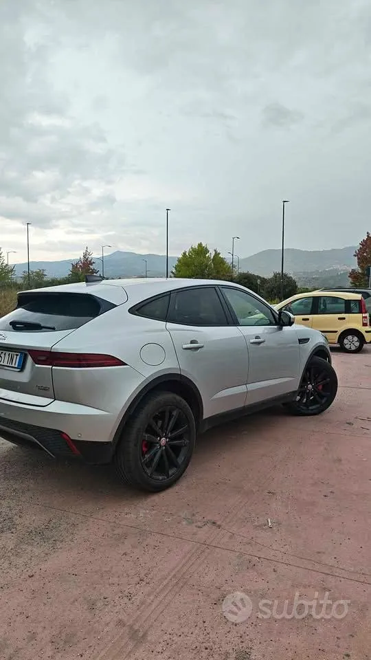 Jaguar E-Pace 2021 photo 2