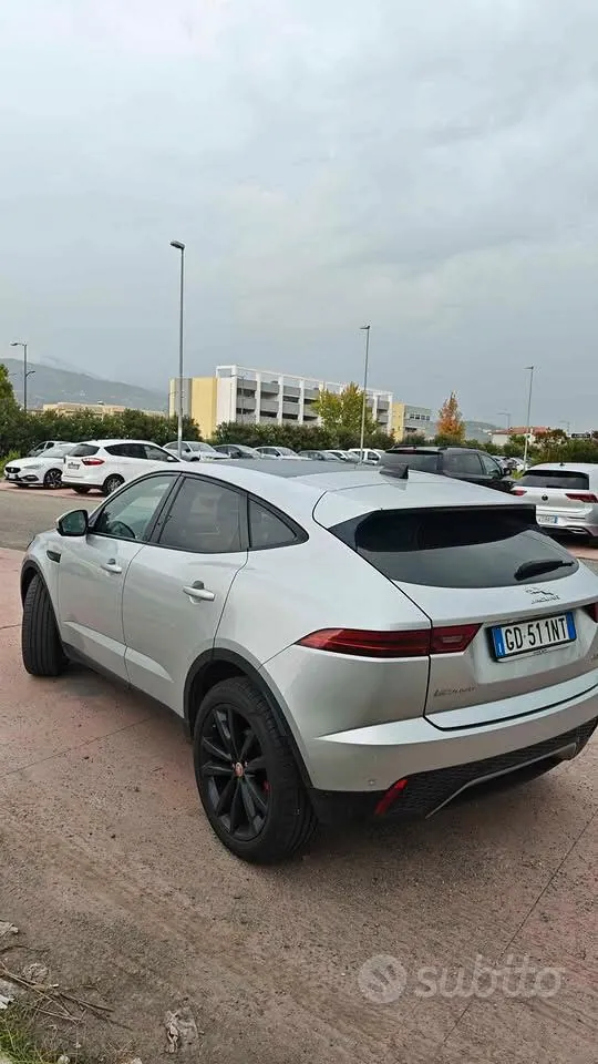Jaguar E-Pace 2021 photo 3