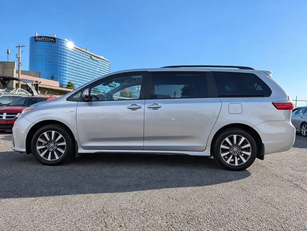 Toyota Sienna 2020 photo 4
