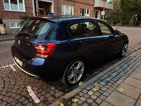 BMW 118I 2012 photo 4