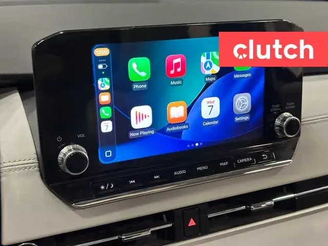 Mitsubishi Outlander 2024 photo 2
