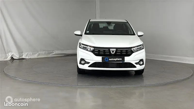 Dacia Sandero 2022 photo 2