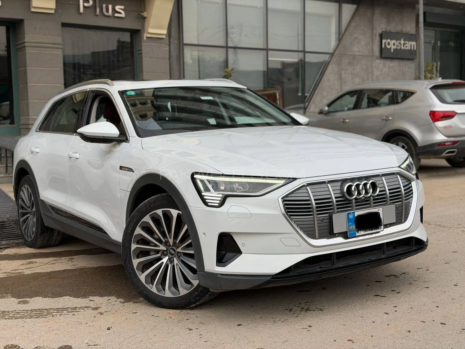 Audi E-Tron