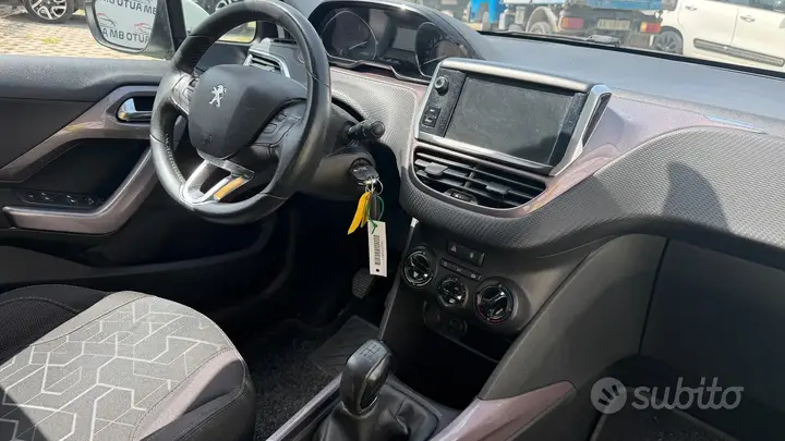 Peugeot 2008 2015 photo 5
