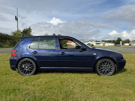 Volkswagen Golf 4 1999 photo 2