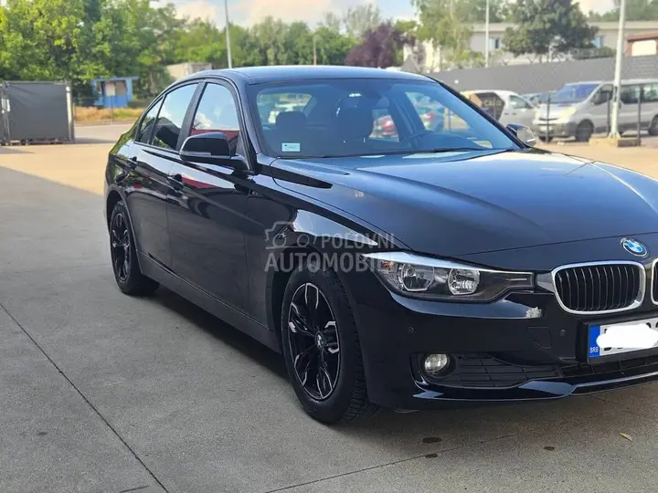 BMW 318 2012 photo 2