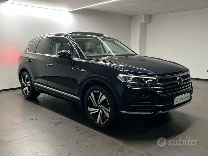 Volkswagen Touareg 2021 photo 2