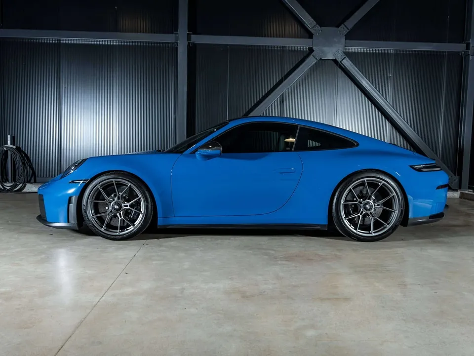 Porsche 911 2026 photo 2