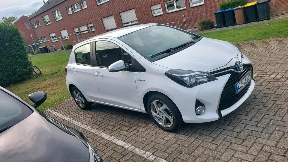 Toyota Yaris Hybrid