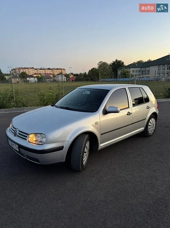Volkswagen Golf 2000 photo 4