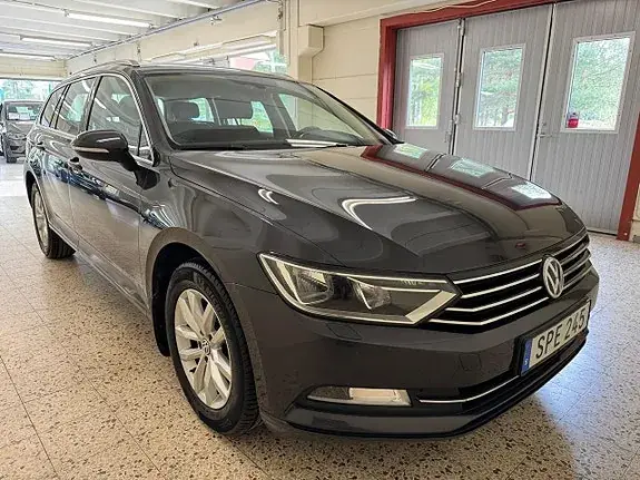 Volkswagen Passat 2018 photo 2