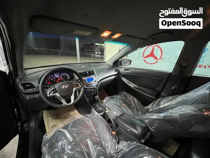 Hyundai Accent 2013 photo 3