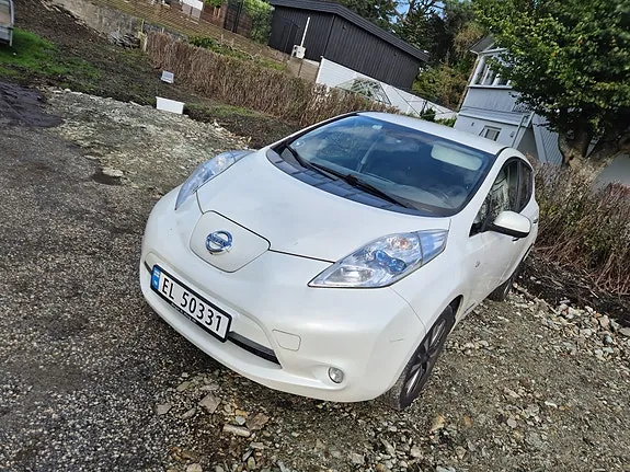 Nissan Leaf 2014 photo 2