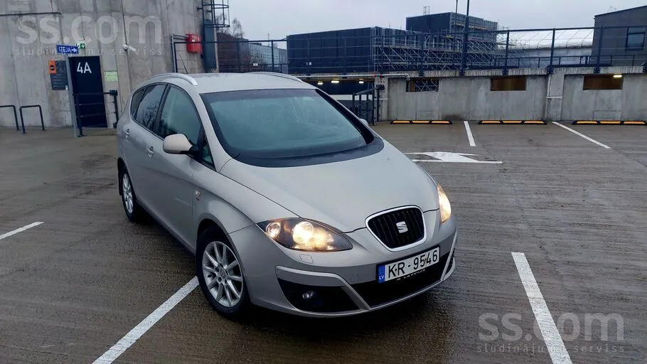 Seat Altea 2011 photo 2