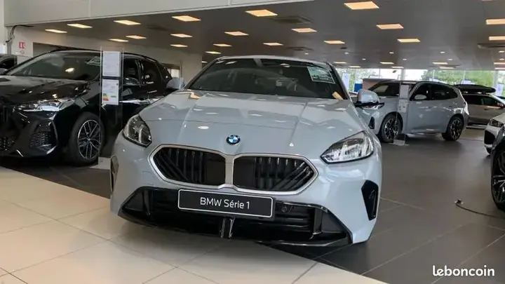 BMW 1 Series 2026 photo 2