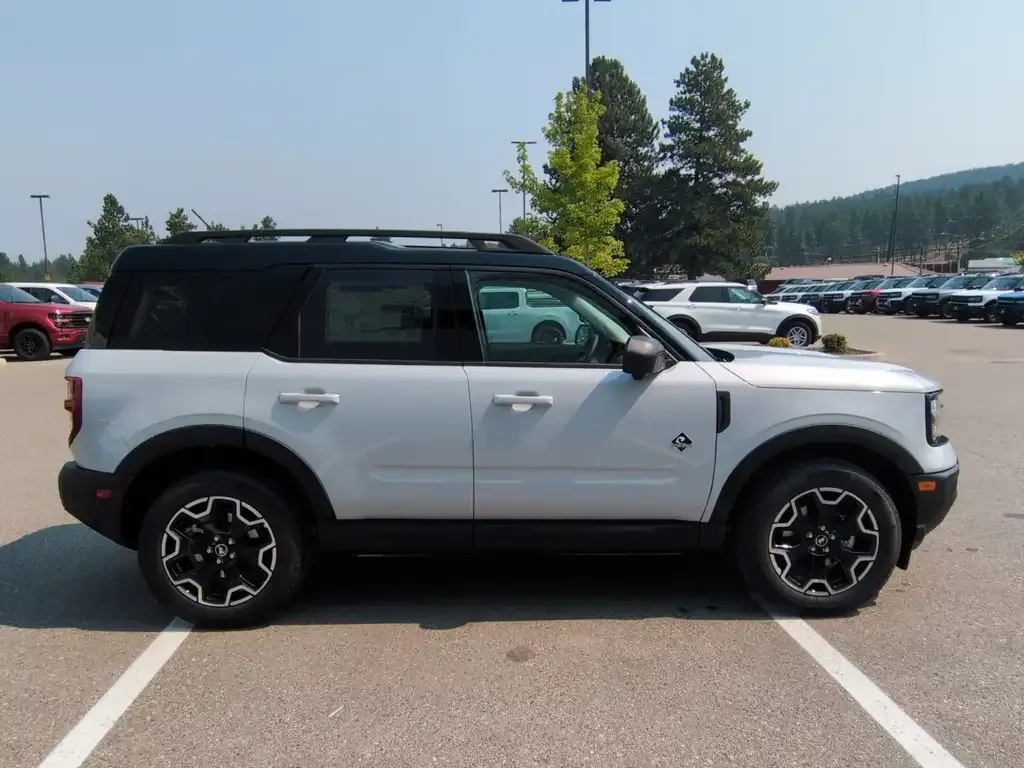 Ford Bronco Sport 2026 photo 2
