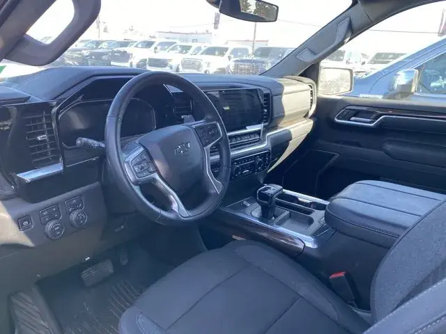 Chevrolet Silverado 1500 2026 photo 3