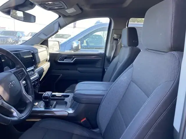 Chevrolet Silverado 1500 2026 photo 2