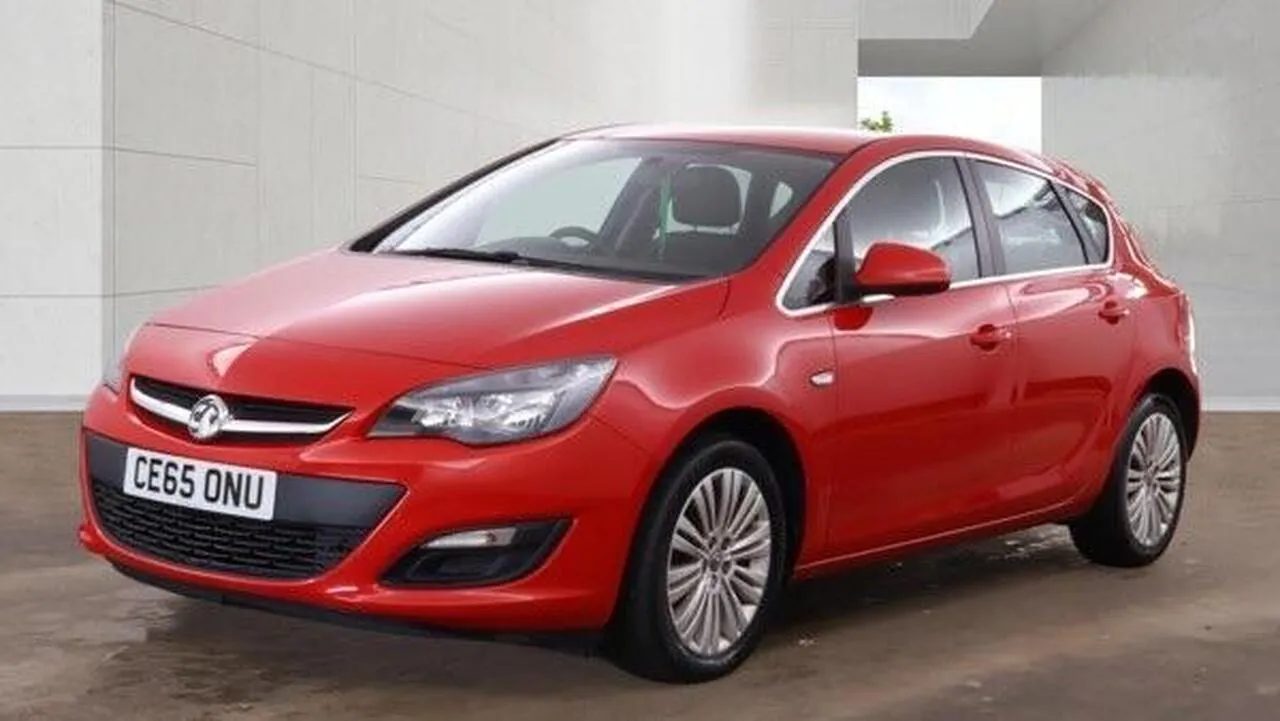 Vauxhall Astra 2015 photo 4