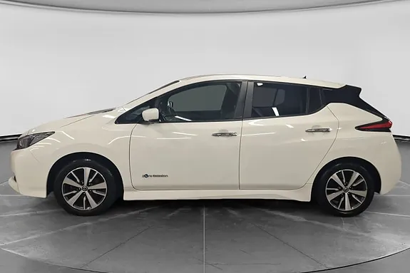 Nissan Leaf 2020 photo 2