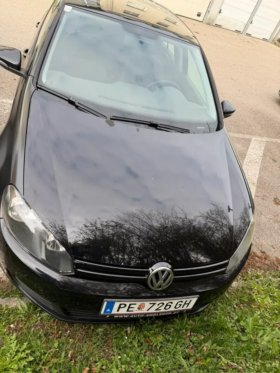 Volkswagen Golf 2010 photo 2