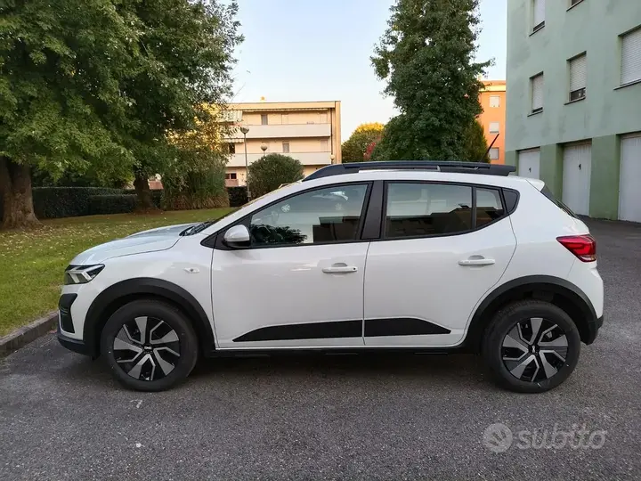 Dacia Sandero 2025 photo 2