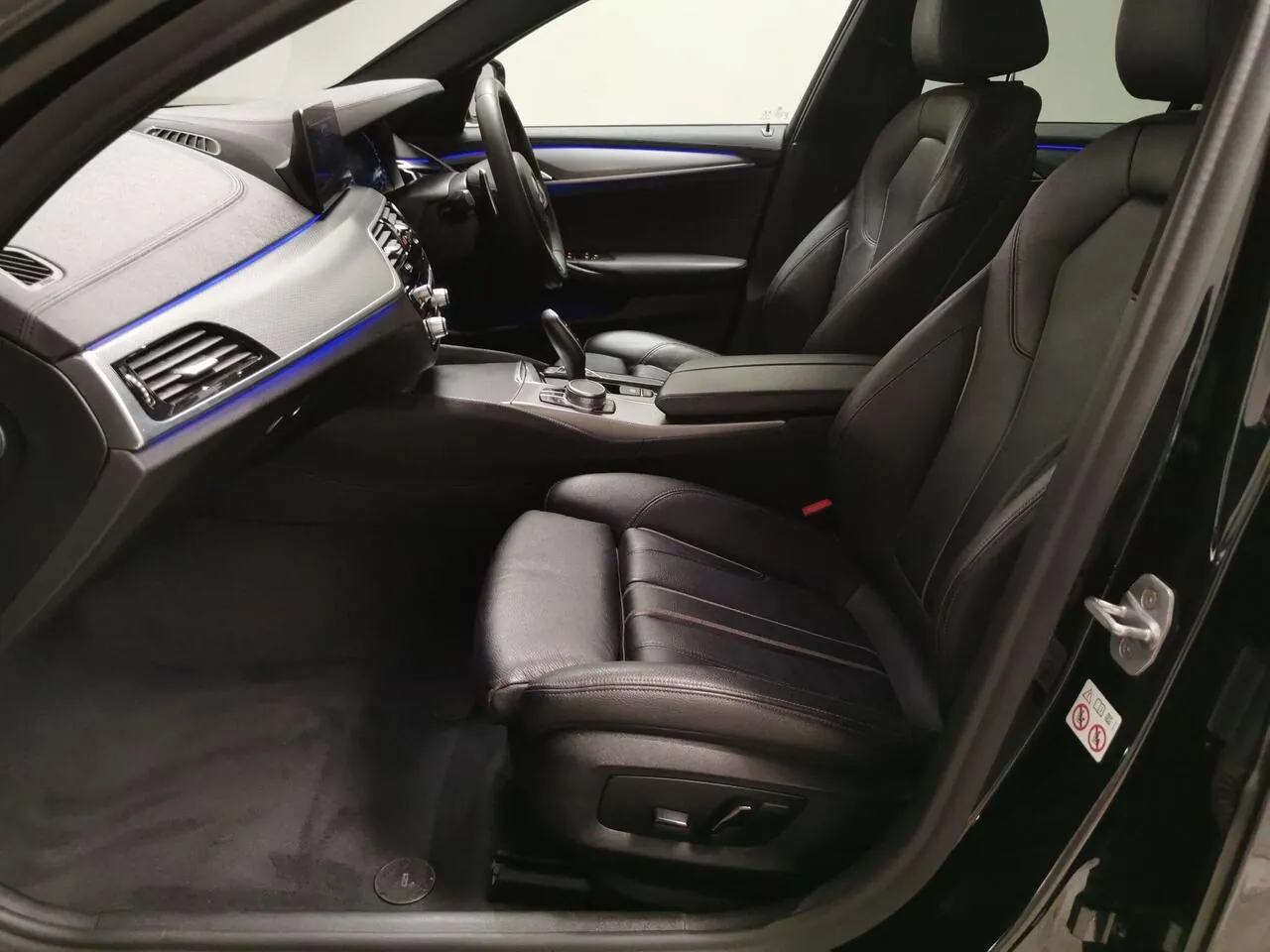 BMW 5 Series 2019 photo 4