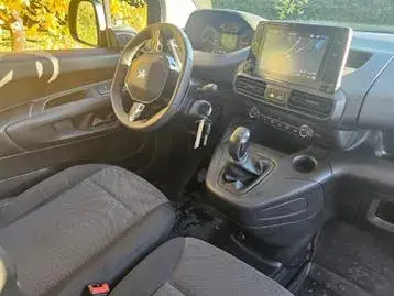 Peugeot Partner 2021 photo 2