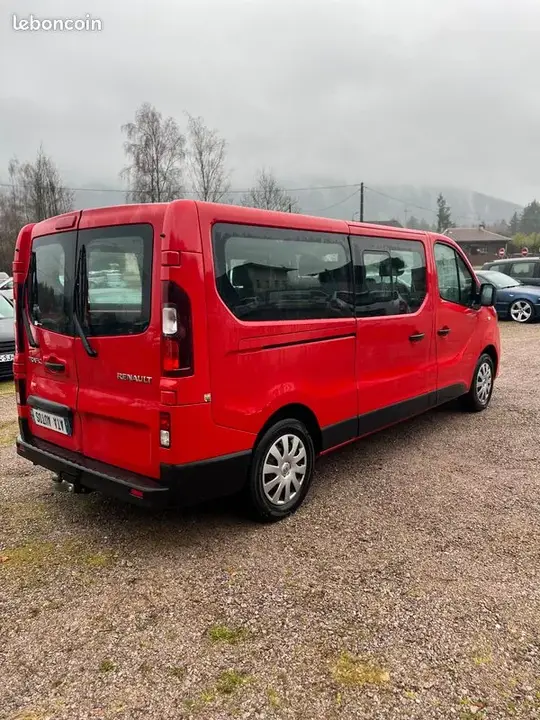 Renault Trafic 2015 photo 3