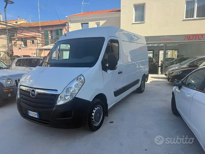 Opel Movano